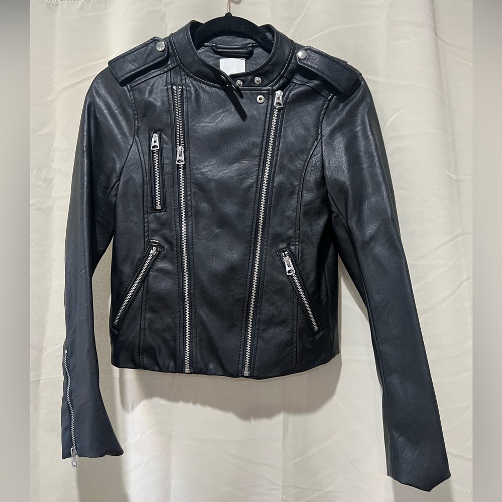 Black Leather Jacket H&M size 0